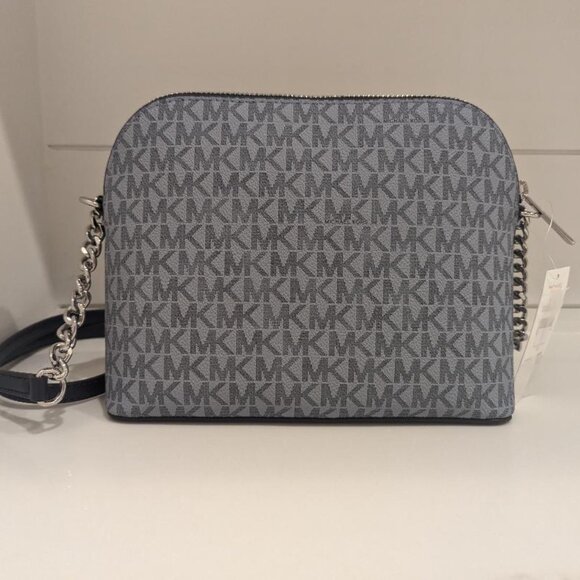 Michael Kors Handbag New - Picture 3 of 5